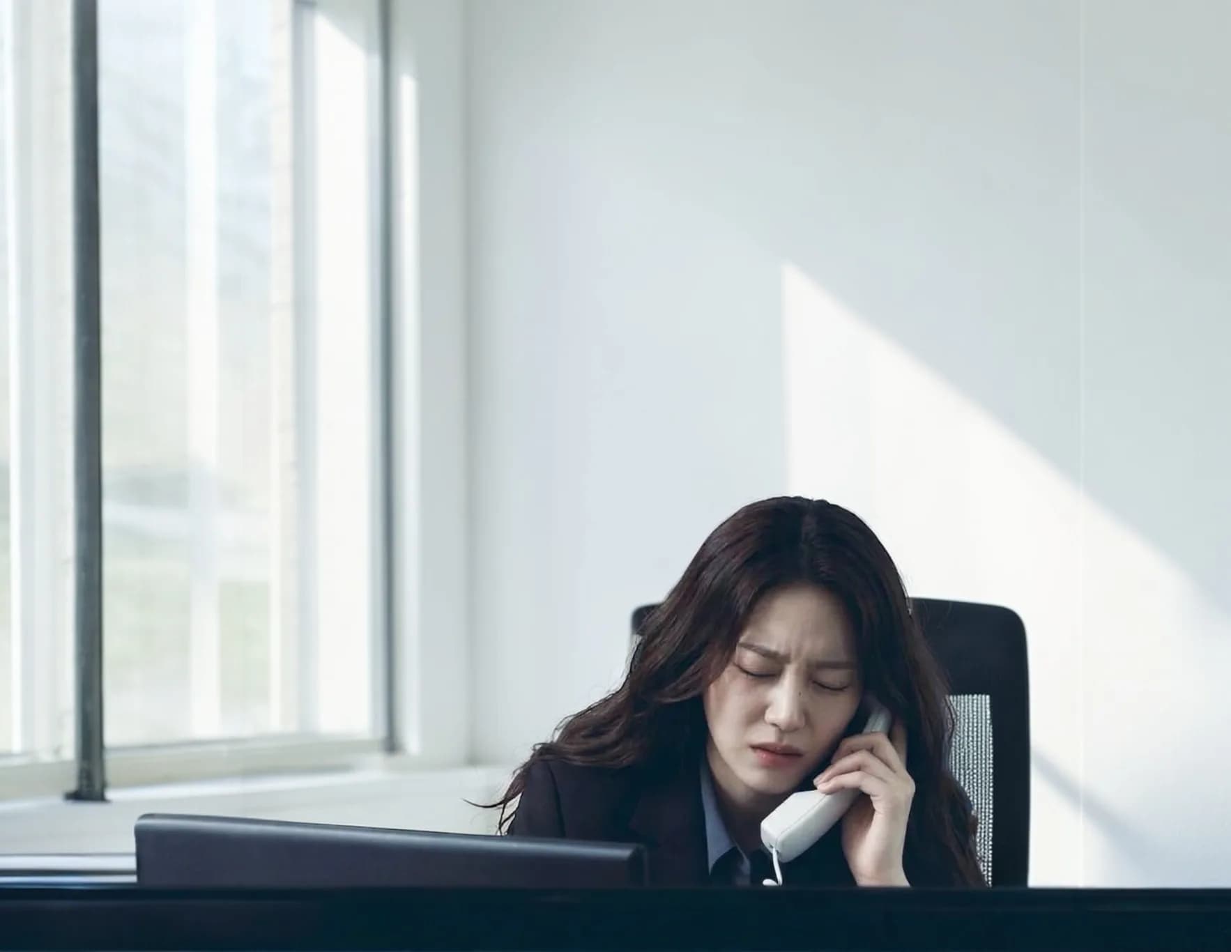 Editorial CTA image for the Minworkspace ready section.